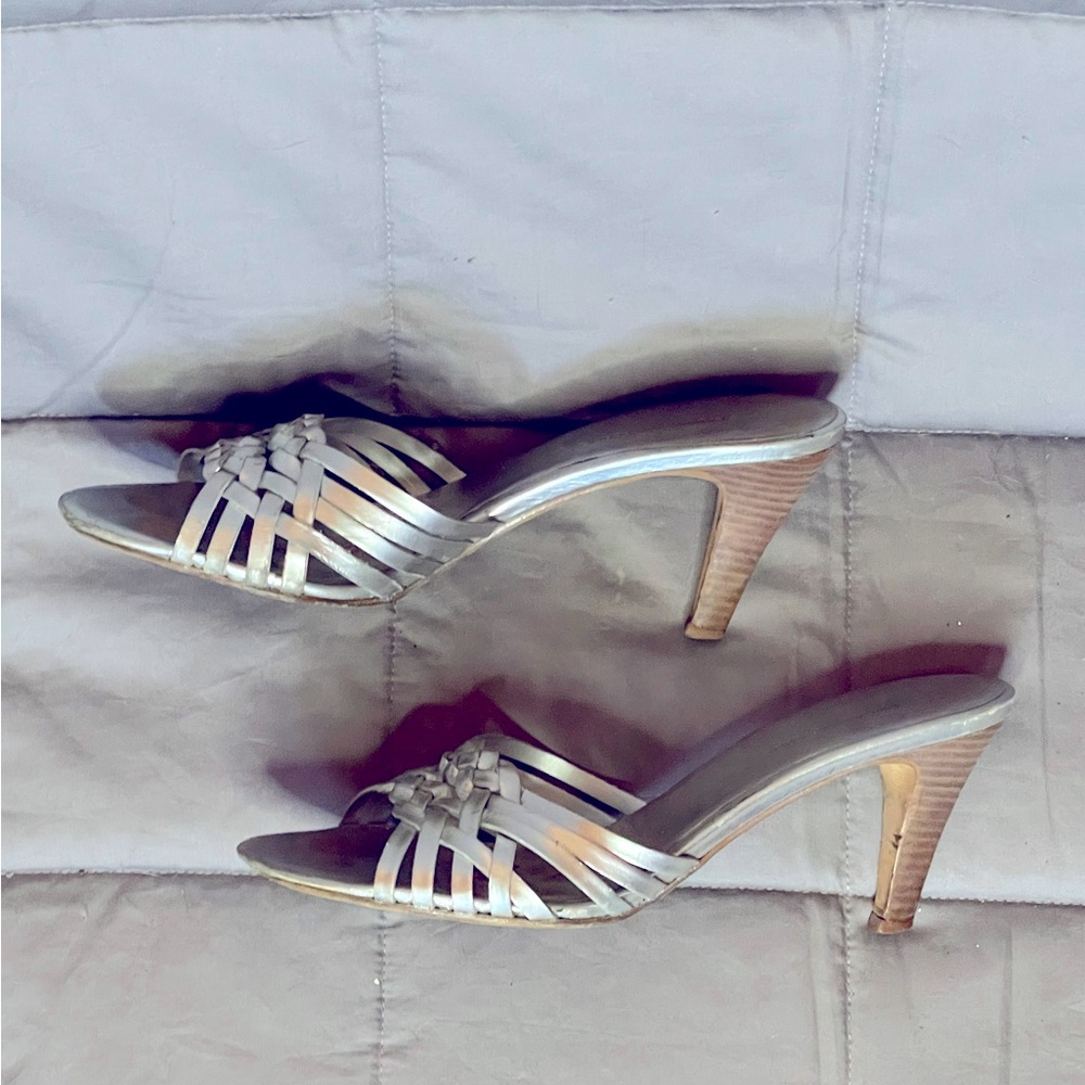 Banana Republic Silver Slip on heels